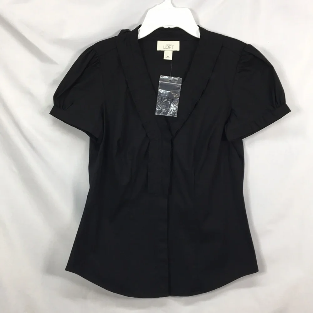 LOFT Women’s Button Up Short Sleeve Black Blouse Size XS NEW Without Tags